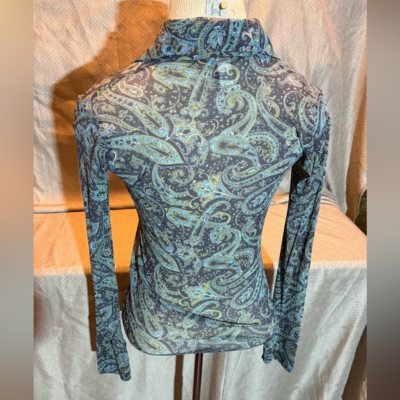 Moda International Paisley Top in Blue and Gold - Picture 3 of 5